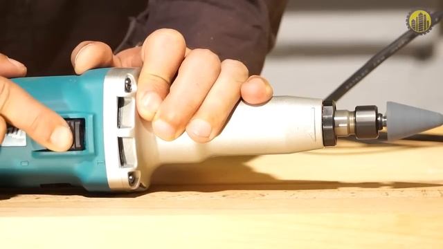 Прямая шлифовальная машина Makita GD0800C смотреть онлайн