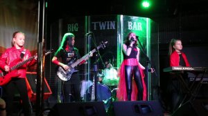 Воздушная КуКуРуЗа - Sweet Child O' Mine (Guns N' Roses)