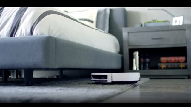 ? Пылесос-робот с турбощёткой./ Vacuum cleaner robot with a turbo brush смотреть онлайн