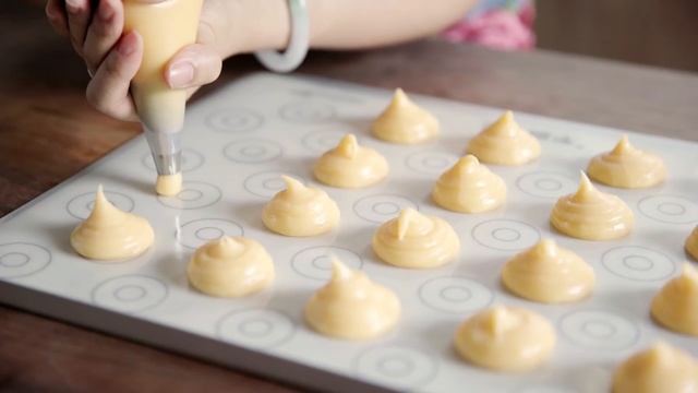 【曼食慢语】吃的时候小心，这个泡芙酥到掉渣了 *4K