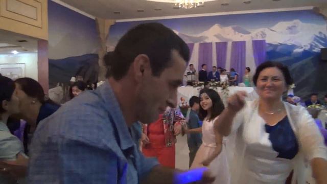 Султан Садыралиев тойдо ТАМАДАЛАР ОРДОСУ 0772 263 463 смотреть онлайн