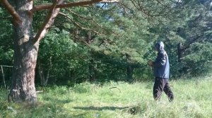 Метание боевого ножа Ka-Bar.