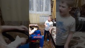 Брат любит брата