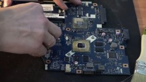 Разбор и чистка ноутбука Packard bell PEW91