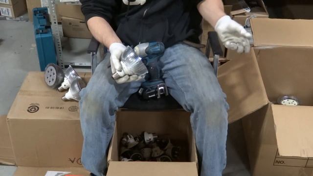 LED lamp recycling - Waste Diversion Toronto