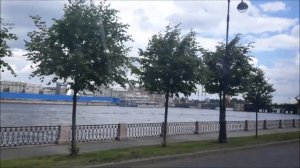 Обзорная экскурсия по Санкт-Петербургу на автобусе.