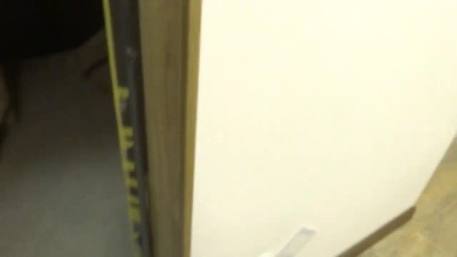 Защищаем лаком ламинат и двери смотреть онлайн