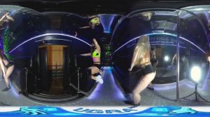 TWERK GIRLS IN PARTYBUS | VR 360 | 8k 360
