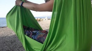 Растяжка в гамаке