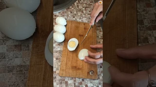 Супер Вкусный Салат из Кальмара на скорую руку! ??? смотреть онлайн