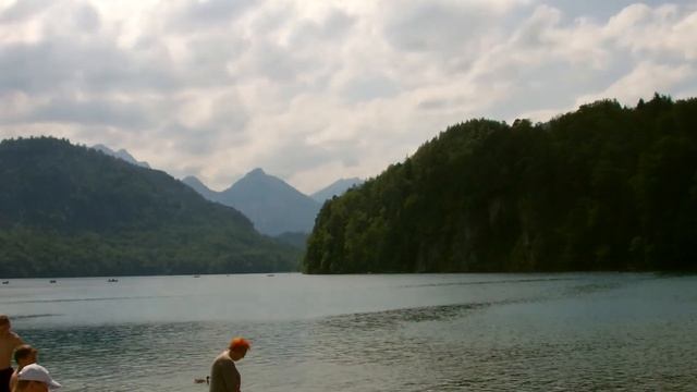 Озеро у королевских замков в Альпах ( Alpsee ) смотреть онлайн