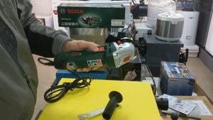 Болгарка BOSCH PWS 700 125 угловая шлифмашина распаковка и тестирование