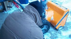 Snow blower redneck tire fix (WD-40 fail) DO NOT TRY THIS!