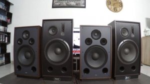 Eltax PWR 1959 Vs Magnat Transpuls 1500 on David Hazeltine Jazzzzzzz