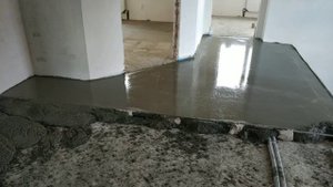 Жидкая стяжка полов в доме