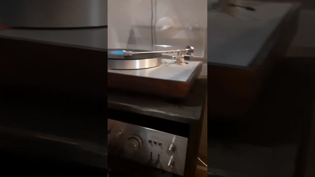 Слушаем винил , наслаждаемся искусством , проводим зимние вечера в кругу семьи! смотреть онлайн