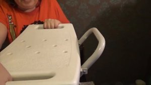 Обзор товаров для инвалидов. Стульчик для ванной