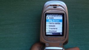 Samsung SGH-E330 Review (Ringtones, games, backgrounds, camera...)