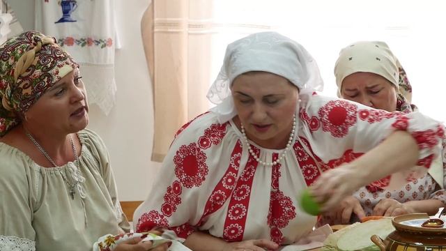 Обряд квашения капусты – еще одна бытовая  традиций кубанского казачества.