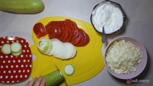 Кабачки с помидорами и моцареллой запеченные в духовке