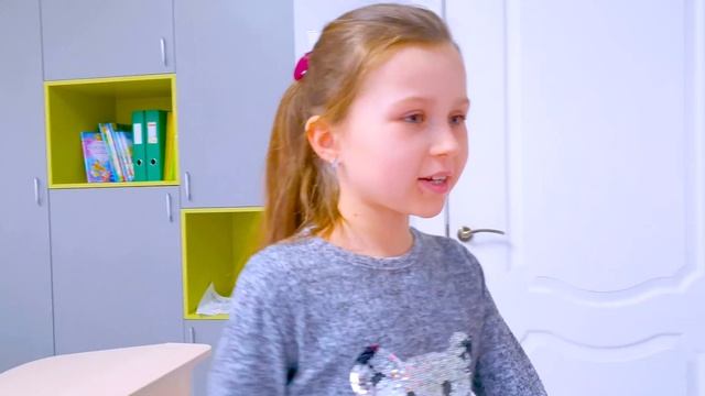 В классе новенькая. Маргарита разозлилась смотреть онлайн