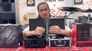 Khui hộp hai micro takstar tak55 & micro takstar pc-k850, dòg sản phẩm micro thu âm cao cấp mạ vàng