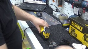 Многофункциональный инструмент DeWALT DWE315 (реноватор)
