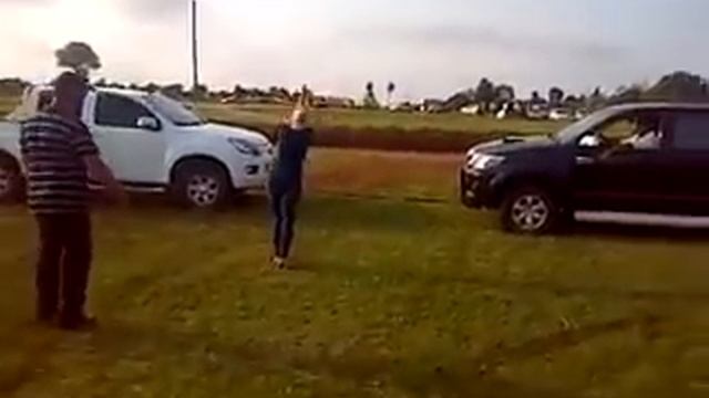 Isuzu Vs Toyota смотреть онлайн