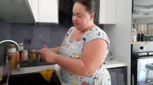 МЕНЯ РАДУЮТ ЛЮДИ А Я РАДУЮ СЕБЯ