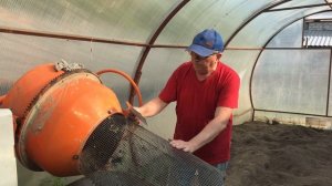 измельчитель почвы и травы на базе бетоносмесителя
