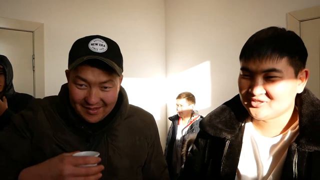 Азиз Нурбекулы Роддомнан шыгу смотреть онлайн