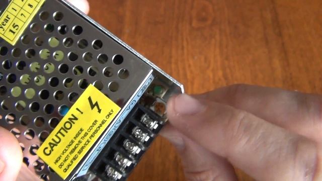 Источник питания 220/12v 2A 24W. Распаковка с Aliexpress. смотреть онлайн