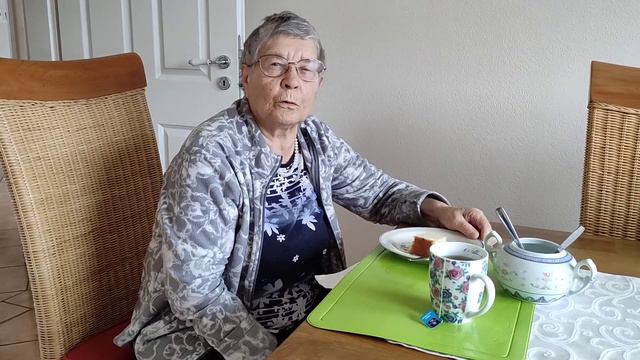 Родилась в Украине, жила в СССР (Казахстан). На старость живу в Германии. смотреть онлайн