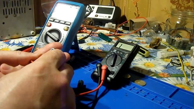 Можно ли мультиметром в режиме проверки сопротивления или диодной прозвонки проверить конденсатор смотреть онлайн