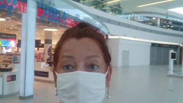 вылет из пустого аэропорта Будапешта ковид 19 смотреть онлайн