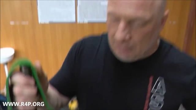 Рашид Ицаев о завтраке и о тренировках с резиновыми петлями RUBBER4POWER