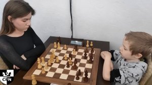 WFM Fatality (1964) vs Tweedledee (1258). Chess Fight Night. CFN. Blitz