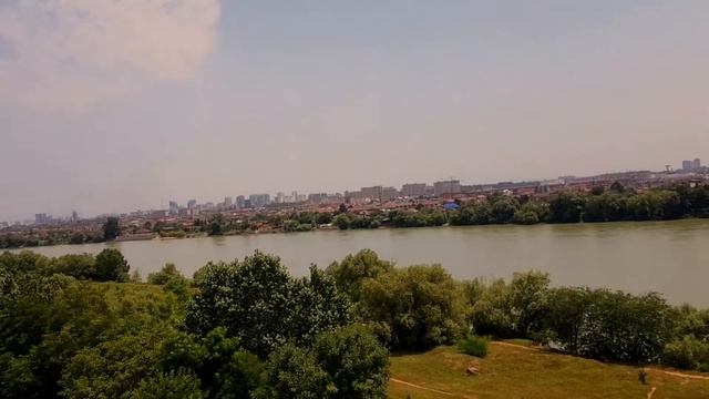 ЮМР КРАСНОДАР: Как выглядит р. Кубань и НОВАЯ набережная с высоты 25 м.(Юбилейный микрорайон)