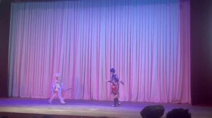 Косплей сценка: Genshin impact-Странник