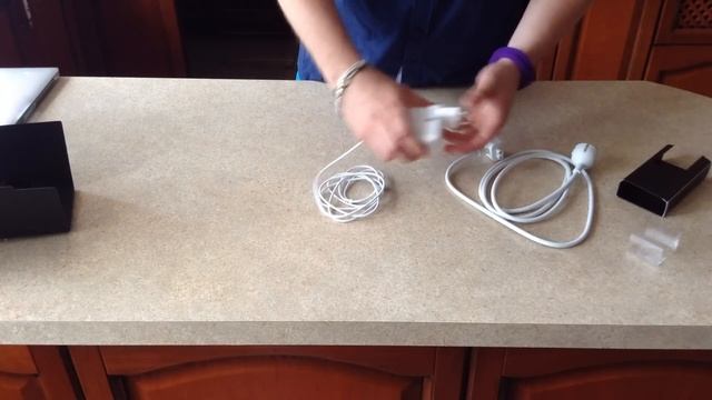 UNGOXING: MacBook Air 11" 2014 (i5/8GB RAM/128GB PCIe SSD) смотреть онлайн