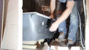 Установка ванны. Как установить чугунную ванну. #чугуннаяванна #установкаванны