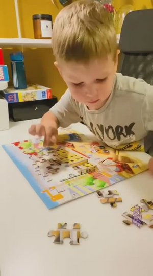 Стройка, 70 деталей, тетя, хочу водички ))