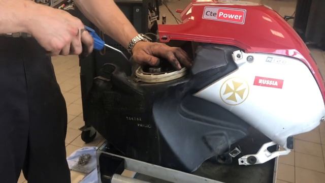 BMW Motorrad: как я проходил отзывную акцию на R1200gs смотреть онлайн