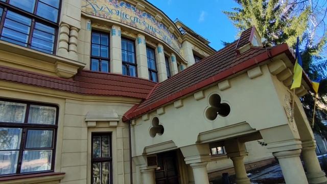 ХАРЬКОВ,улица ИССКУСТВ. Академия дизайна и искусств (ХГАДИ)
