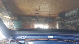 шторка на стекло багажника на ауди а6 с5 авант .
