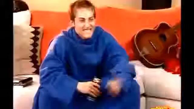 Одеяло   Плед   Халат с рукавами   YouTube 360p смотреть онлайн