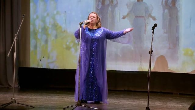 "Воскресение Христово" исп. Юлия Николаенко смотреть онлайн