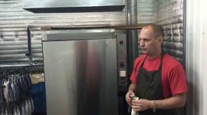 Копчение мойвы в коптильне Ижица-1200М3