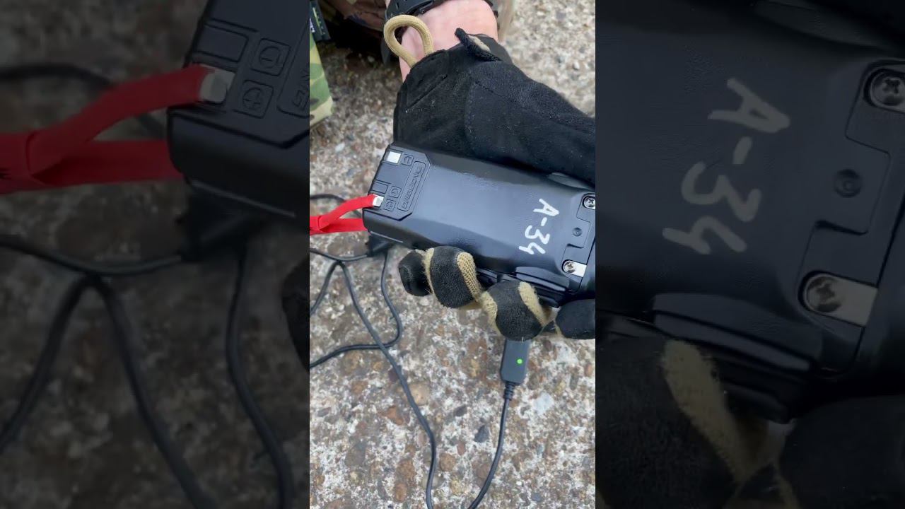 Как зарядить рацию #army #survival #military смотреть онлайн