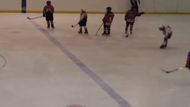 Первенство Калуж.обл.17-18 07г. 28.01.18. Космос07(Калуга)-Тигры07(Тула) 2 период смотреть онлайн